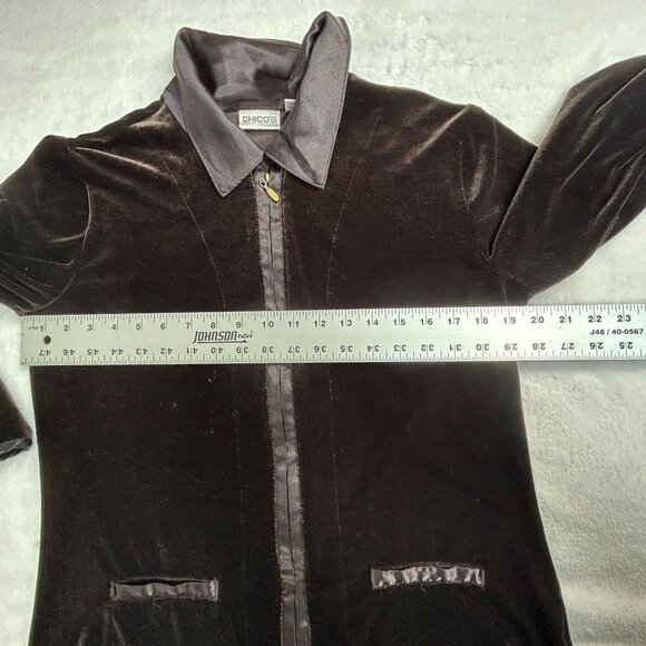 Chico's Brown Velvet Satin Trim Long Sleeve Jacket Size 1 Lightweight Stretch - Picture 6 of 7